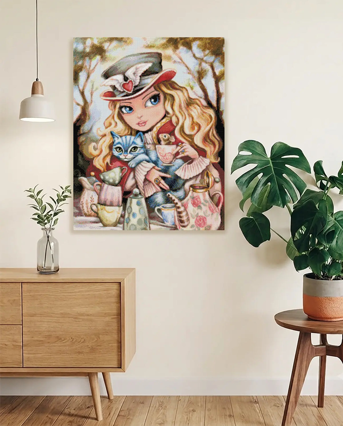 Märchenhaftes Diamond Painting mit Alice im Wunderland, Grinsekatze, Mäuschen und Teetafel als fantasievolle Wanddekoration