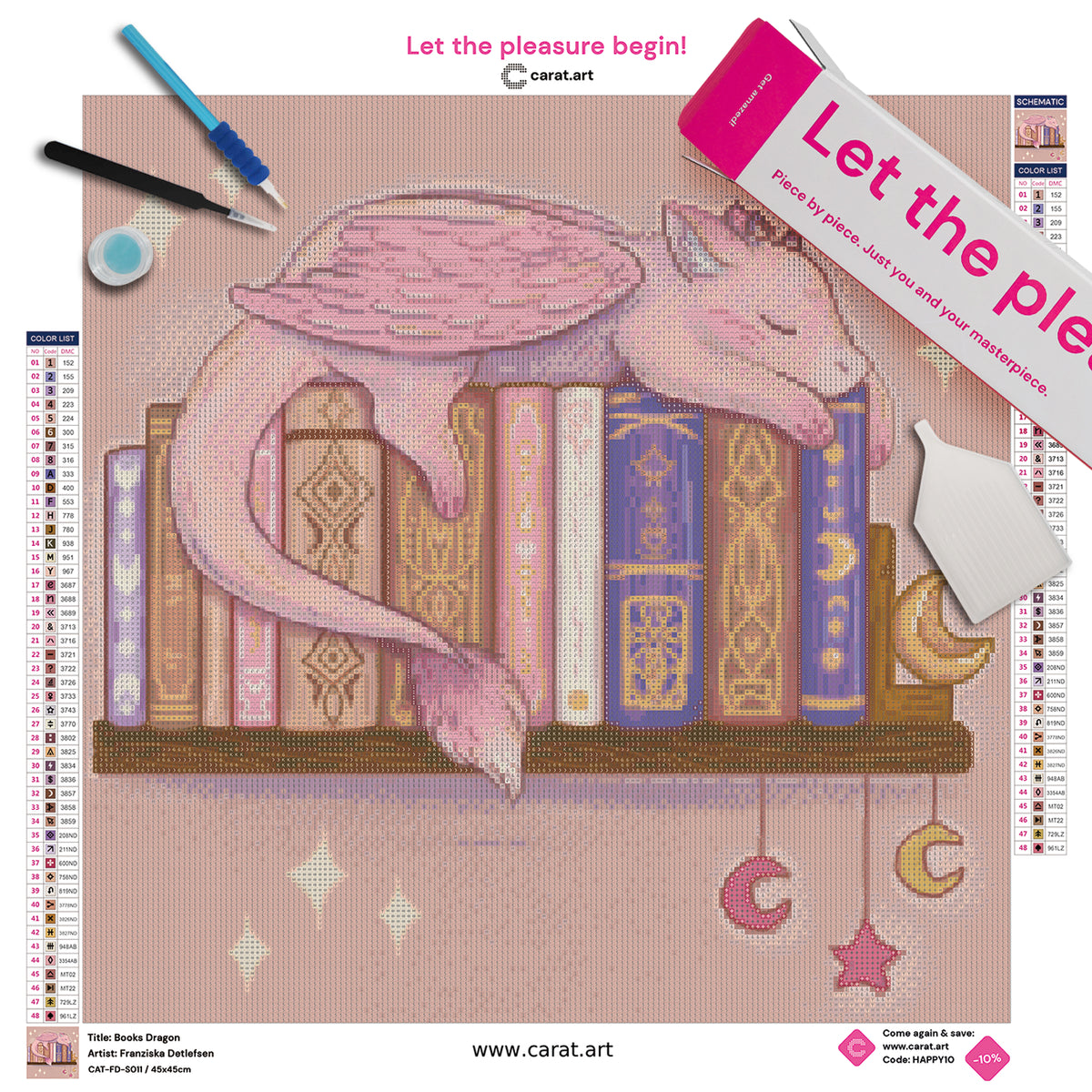 Diamond Painting Set mit kleinem rosa Drachen, der auf Büchern in einem Wandregal liegt und träumt, inklusive Leinwand, cearat.com Karton und hochwertigem Zubehör