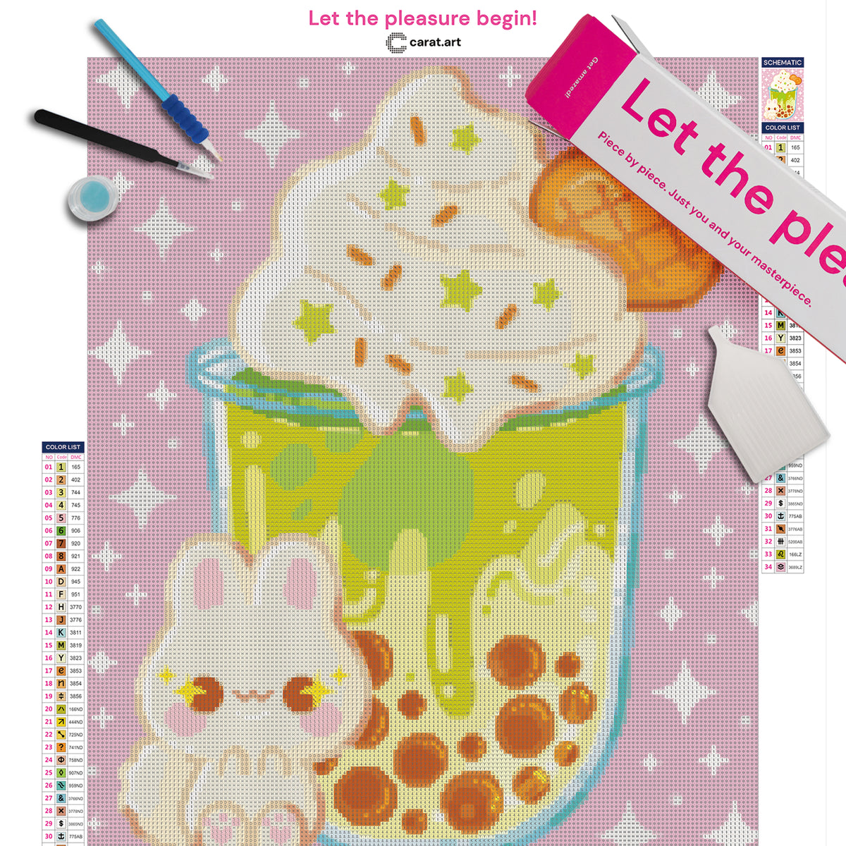 Diamond Painting Set mit kleinem Häschen und großem Matcha Latte mit Schlagsahne, grünen Sternchen-Streuseln, herzförmigem Keks und dunklen Tapiokaperlen inklusive Leinwand, cearat.com Karton und hochwertigem Zubehör