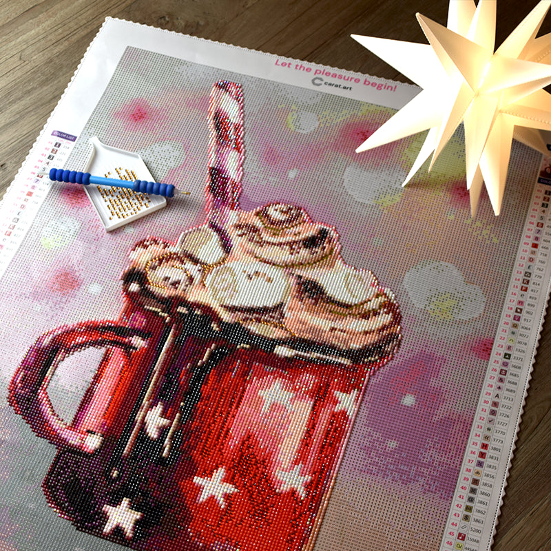 Diamond Painting Weihnachten rote Tasse mit Kakao, Marshmallows und Sahne